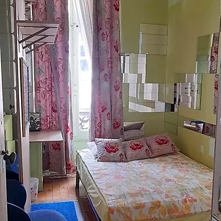 Le Salon Des Muses *